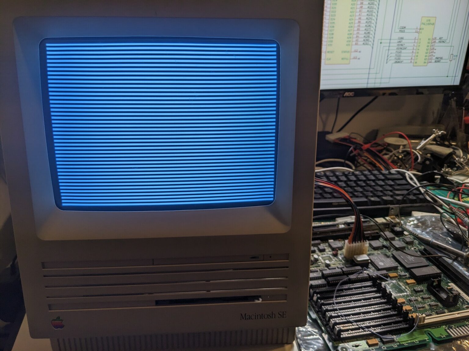I get knocked down, but I get up again: my Sisyphean Macintosh SE/30 ...
